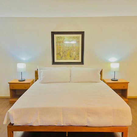 Timberlodge Inn ไพน์ท็อป-เลคไซด์ ภายนอก รูปภาพ