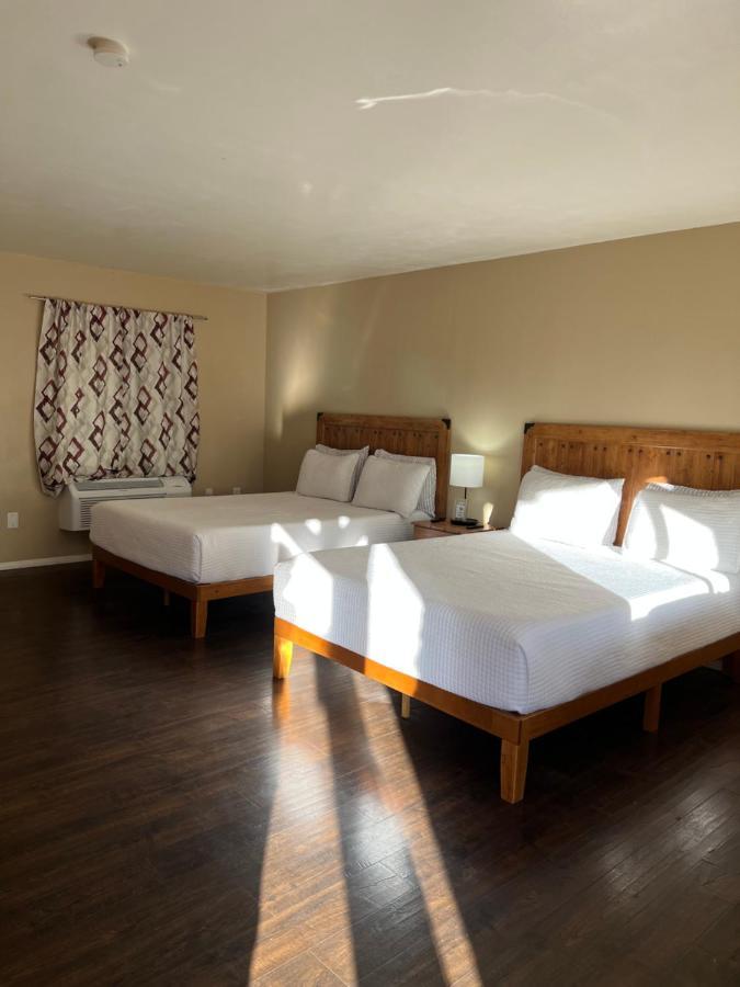 Timberlodge Inn ไพน์ท็อป-เลคไซด์ ภายนอก รูปภาพ
